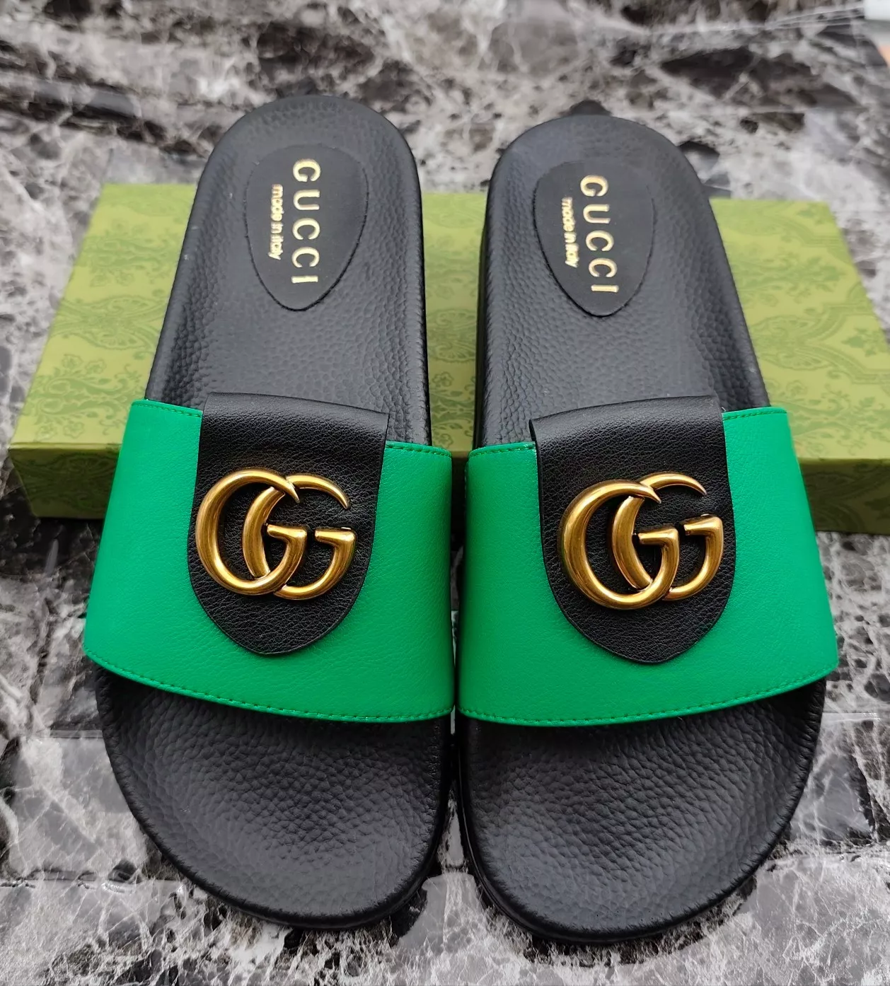 gucci chaussons pour homme s_12a2b5a